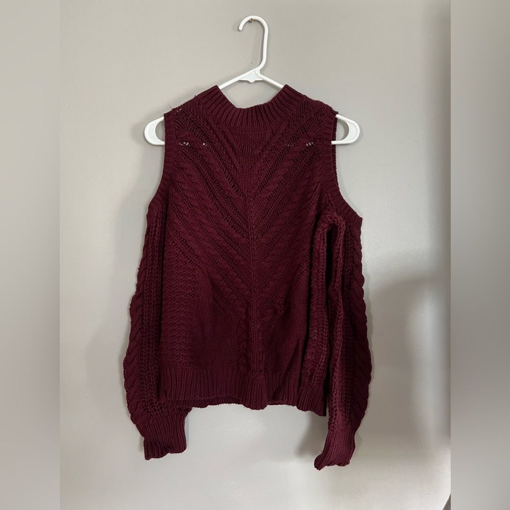 Aeropostale cold shoulder sweater‎